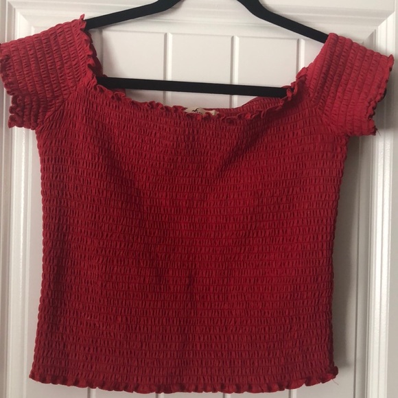 Hollister Tops - Hollister fitted crop top